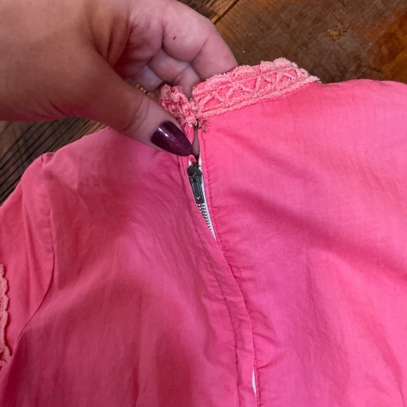 Vicky Vaughn Vintage Coral Lace Trim Button-Front Midi Dress with Bow Collar - Picture 7 of 8